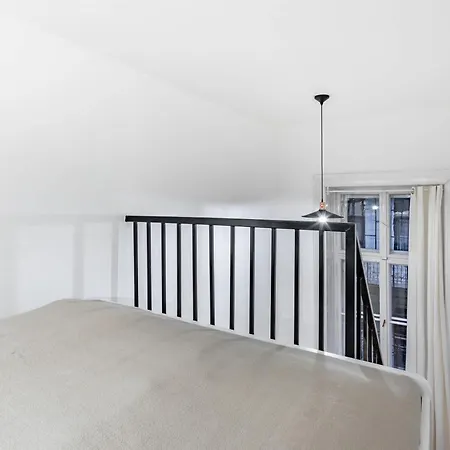 Very - Young - Modern