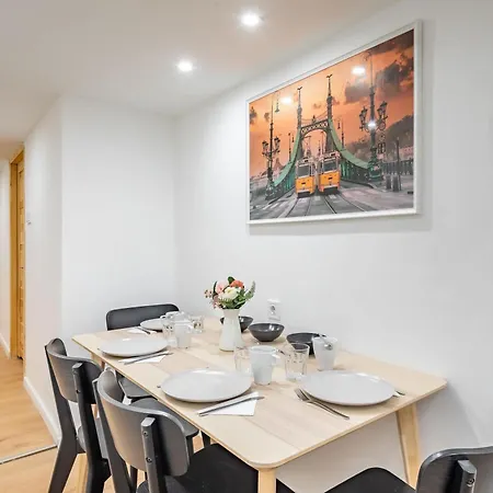 Appartement Very - Young - Modern Boedapest