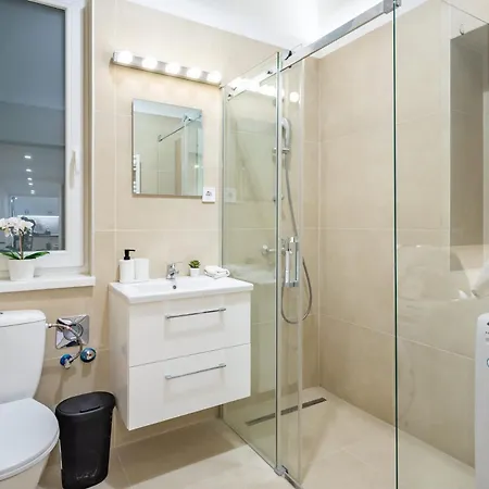 Very - Young - Modern *