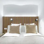Very - Young - Modern Appartement