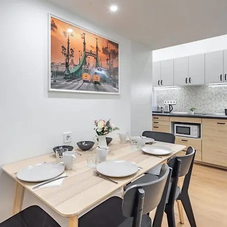 Very - Young - Modern *